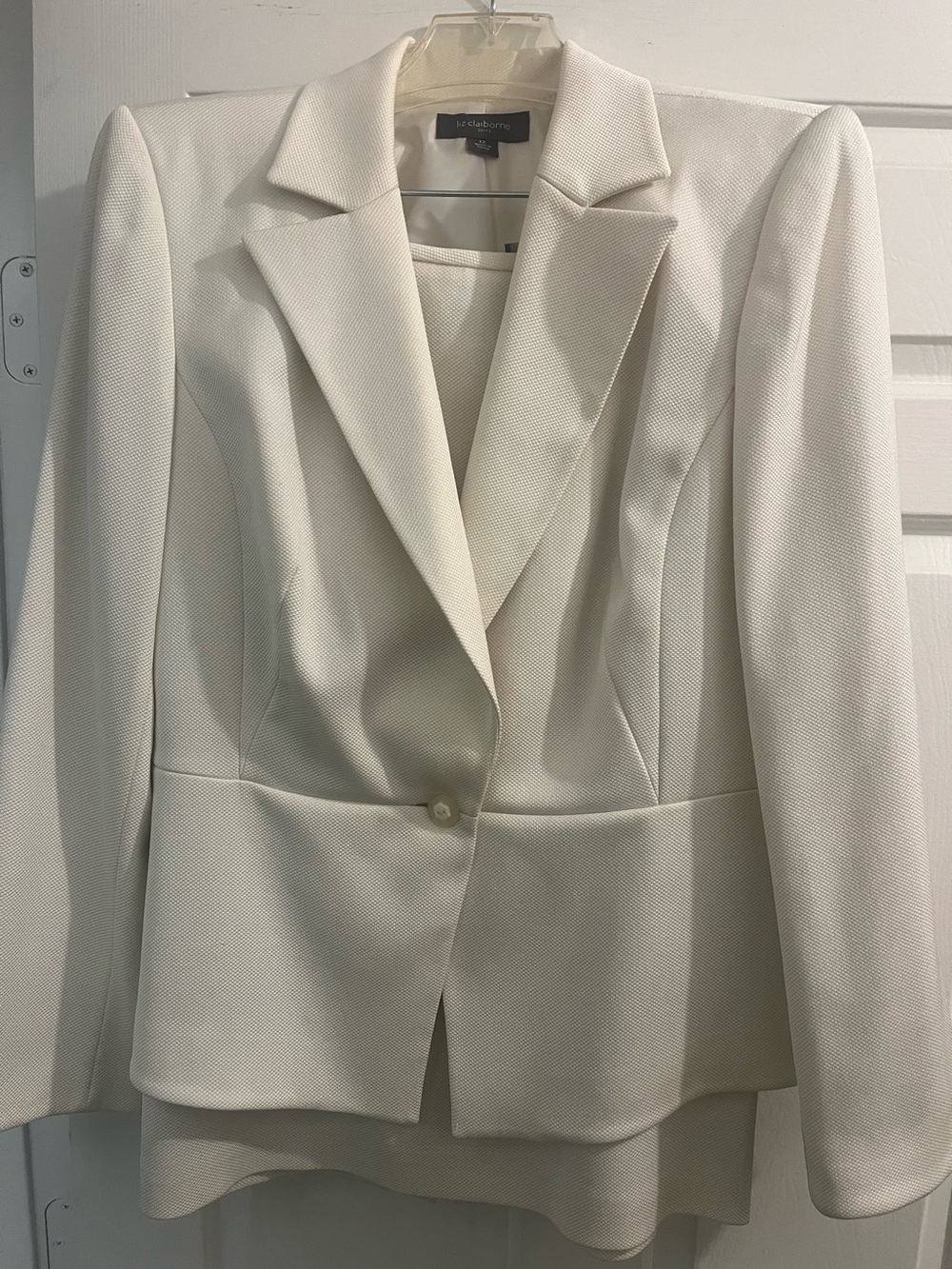 Liz Claiborne Cream Single-Button Textured Blazer and Skirt Suit